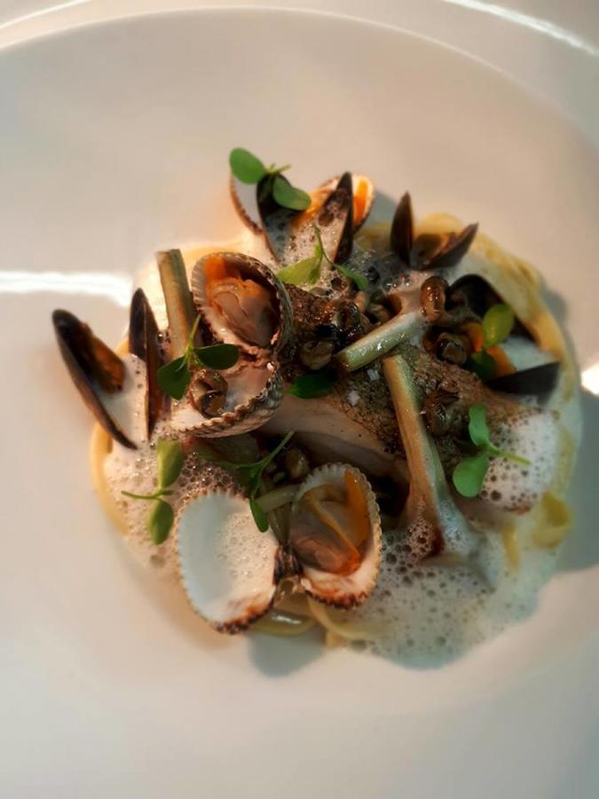 Saveurs De L'Abbaye Hotell Saintes Eksteriør bilde
